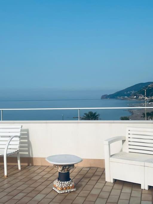 Apartment Attico Finestra Sulle Isole Eolie Brolo